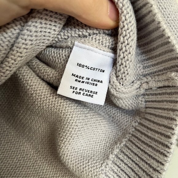 525 AMERICA Cropped Grey Knitted Sweater with Sleeve Detail Size M - Picture 4 of 5